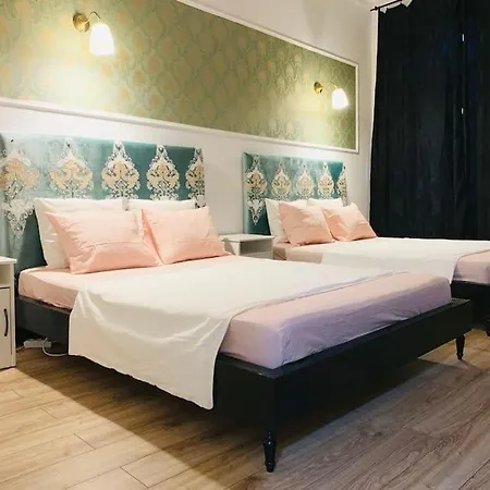 Royal Group Old Apartment Bucharest